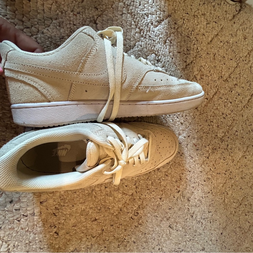 Nike Cream Casual Sneakers